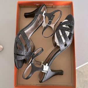 Women’s Heels Black